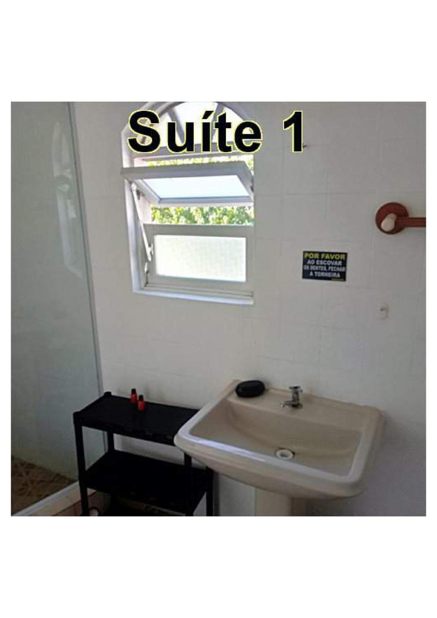 Suites Praia Dos Anjos 아라이알도카보 외부 사진